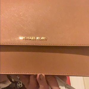 Meet your Posher, Yesenia